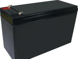 蓄電池在使用中個別的蓄電池反極(亦稱極性顛倒)